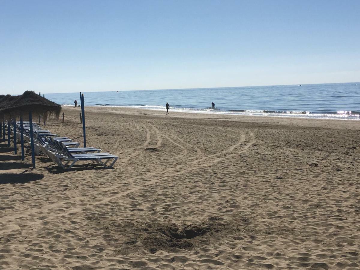 מארבלה Estudio Con Insuperables Vistas Al Mar: Aparcamiento מראה חיצוני תמונה