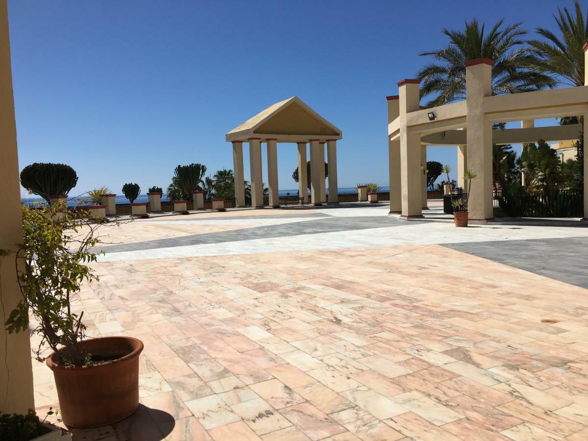 מארבלה Estudio Con Insuperables Vistas Al Mar: Aparcamiento מראה חיצוני תמונה